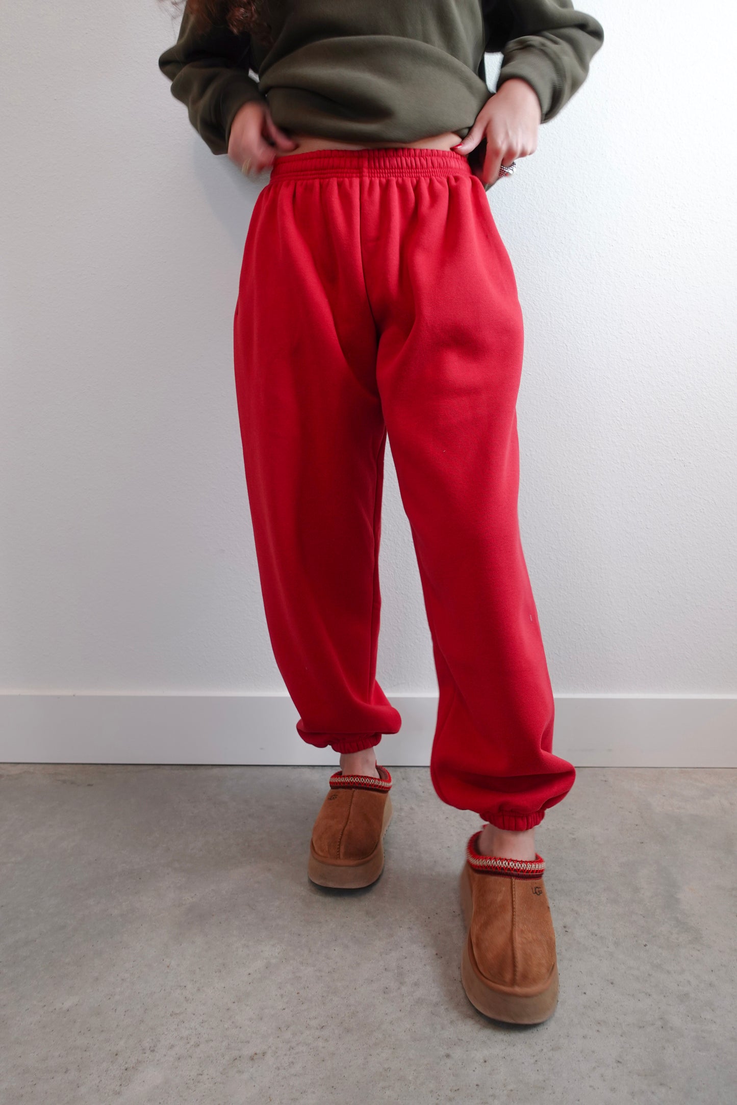 Cherry Overfit Jogger Pant