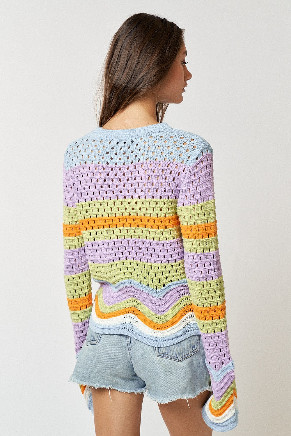 Multicolor sweater top with scallop Edge detail