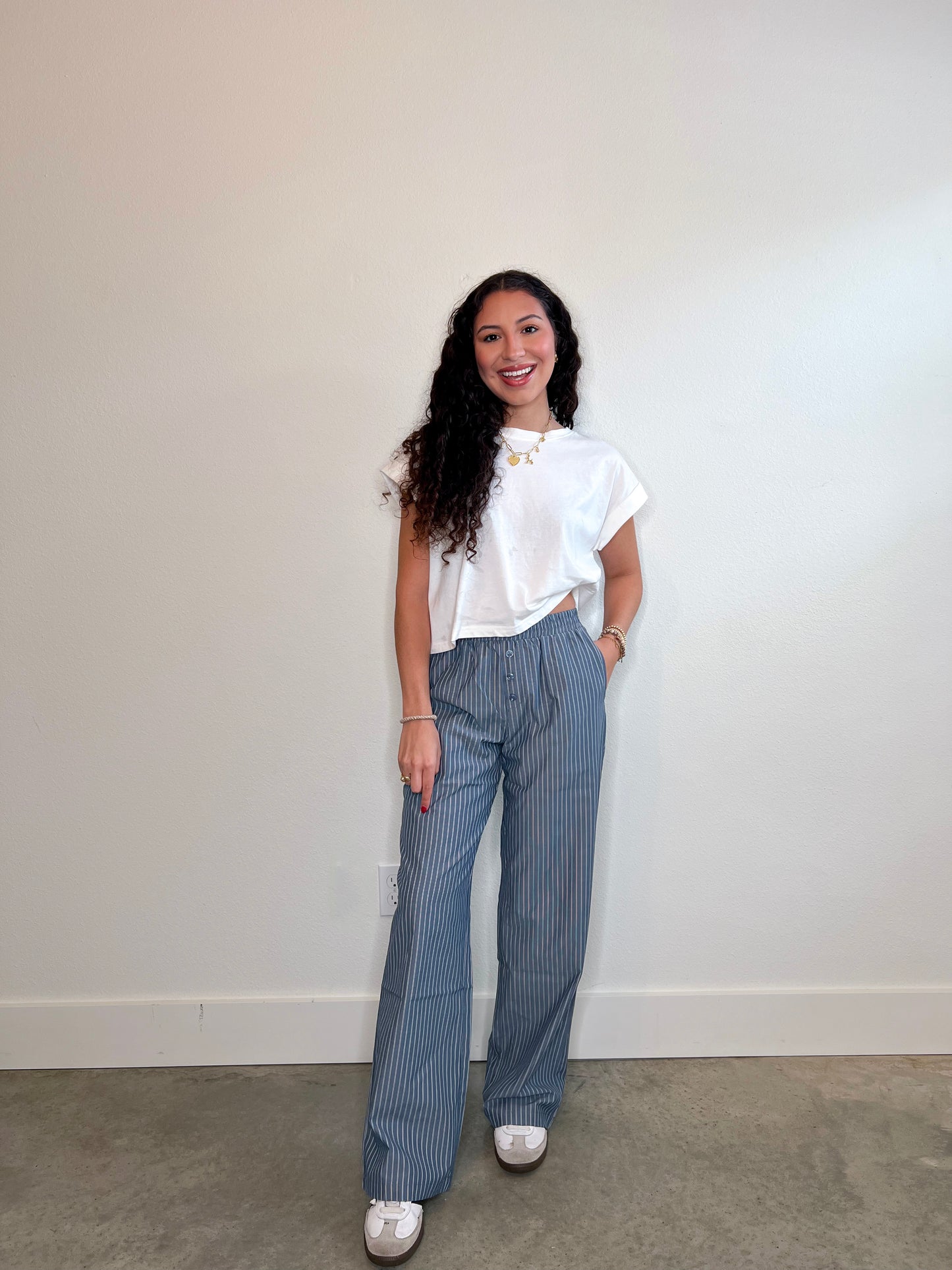 boxer pants, fall fashion, fall outfit, fall inspo, white and navy pants,